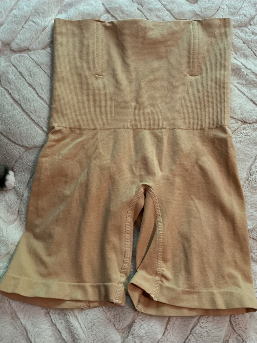 High-Waist Shaping Shorts in Camel